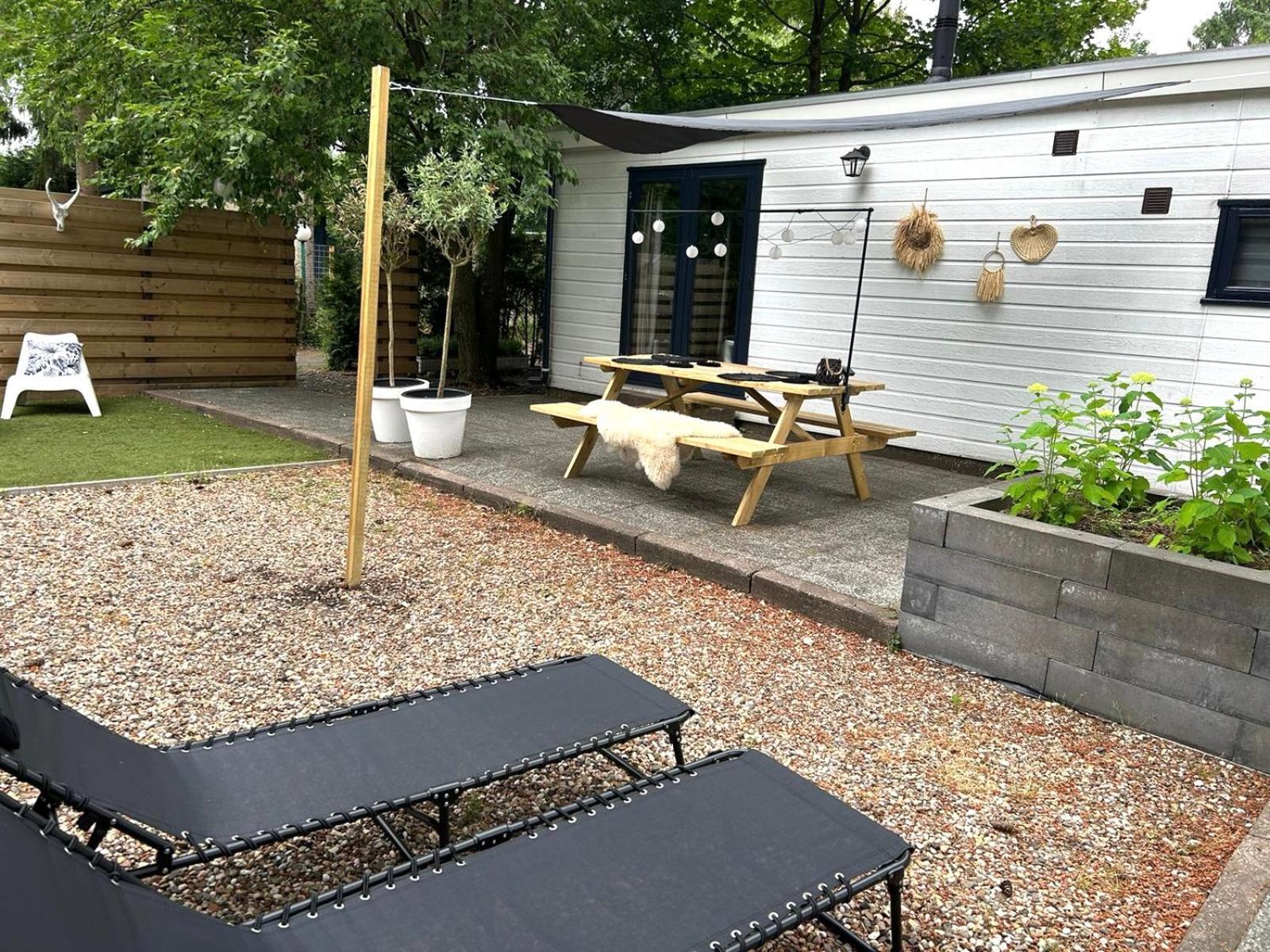 Boutique Chalet Veluwe Putten Esterno foto